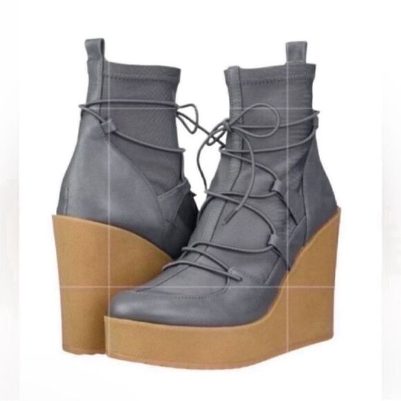 Steve Madden Gray Ankle Sock Bootie(Size 8M) - Picture 3 of 9